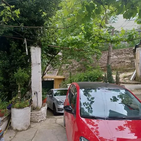 Bed & Breakfast Hasko Gjirokaster
