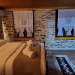 Hasko Oda ve Kahvaltı Gjirokastër