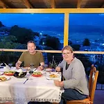 Hasko Oda ve Kahvaltı Gjirokastër